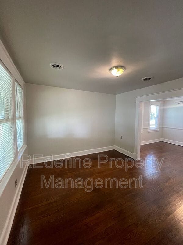 Building Photo - 1310 Lynhaven Ave