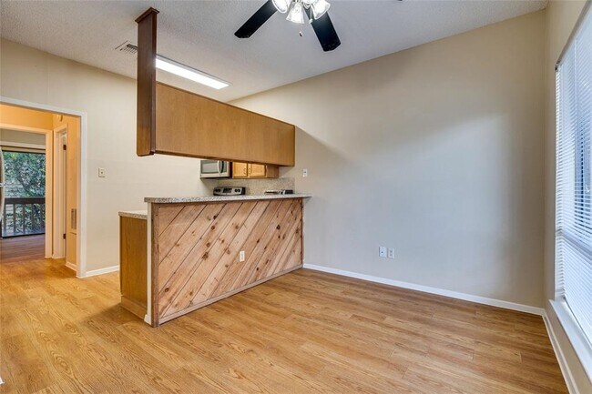 Foto del edificio - 2210 Pearl St
