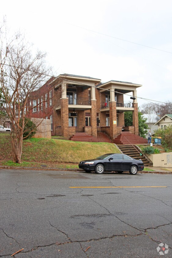 Fleetwood Apartments in Birmingham, AL