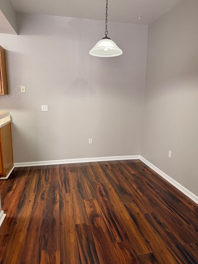 Building Photo - 7440 S Blackhawk St