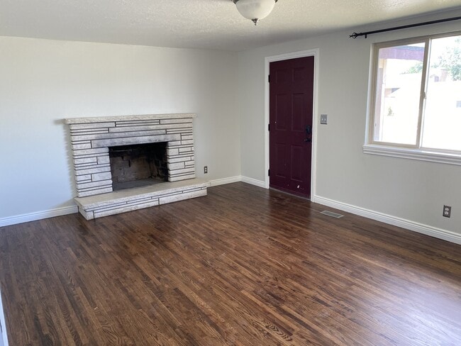 Building Photo - 4437 Driftwood Dr