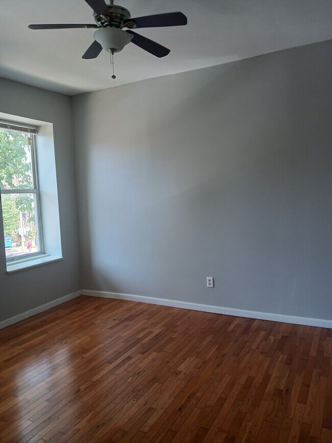 Foto del edificio - 3622 Hartford Street