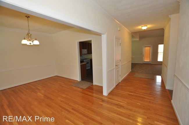 Building Photo - 6 br, 4 bath House - 1631 Jolliff Rd.