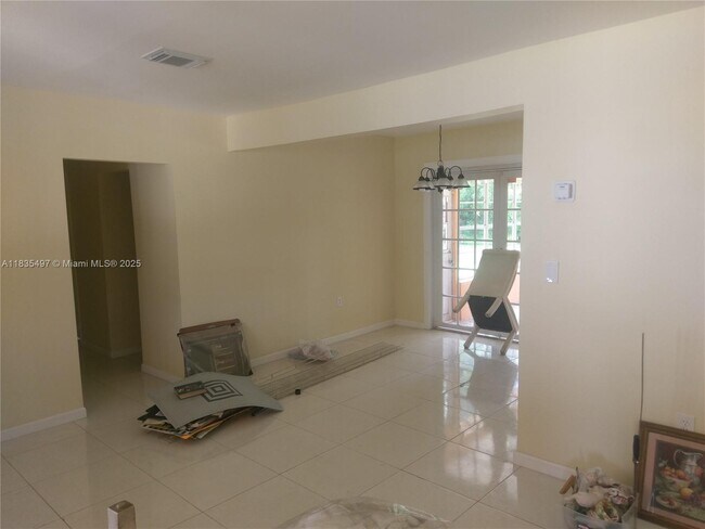 Foto del edificio - 520 NW 144th St
