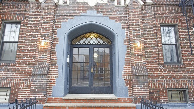 Foto del edificio - 2039 Homecrest Ave