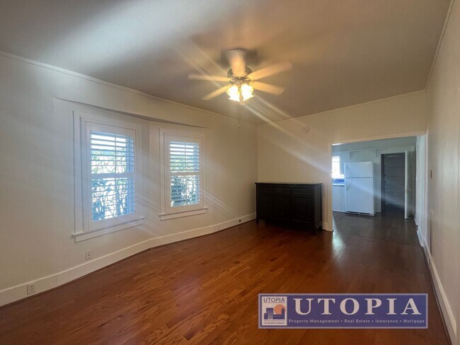 Foto del edificio - Charming Victorian Home with 3 bedrooms an...