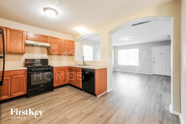 Building Photo - 7507 Kennemer Dr