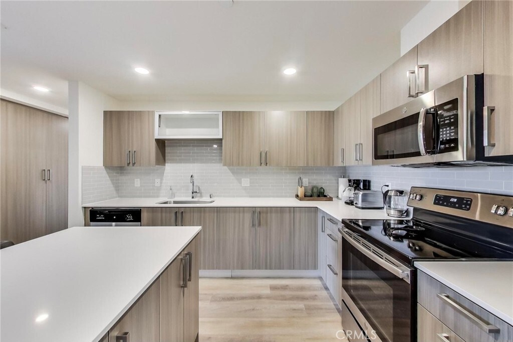 Foto principal - 11616 Burbank Blvd