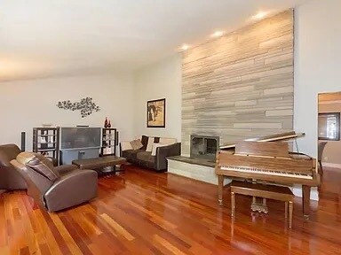Foto del edificio - 2511 Stafford Pl