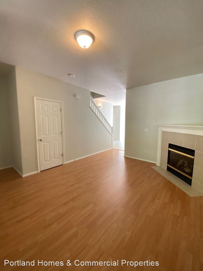Building Photo - 3 br, 2.5 bath House - 18636 SW Tara Meado...