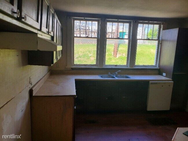 Building Photo - 3 br, 2 bath House - 410 North Branson Street