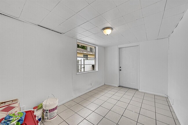 Foto del edificio - 604 SW 6th Ave