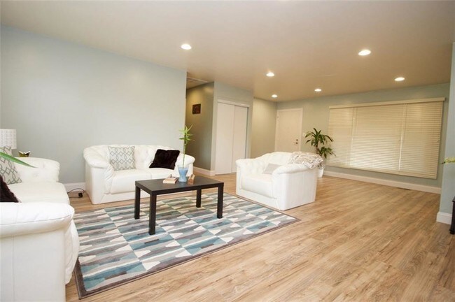 Building Photo - 7238 Merrybrook