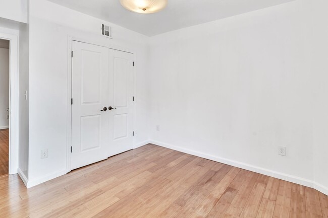 Building Photo - 53-55 Bleeker St