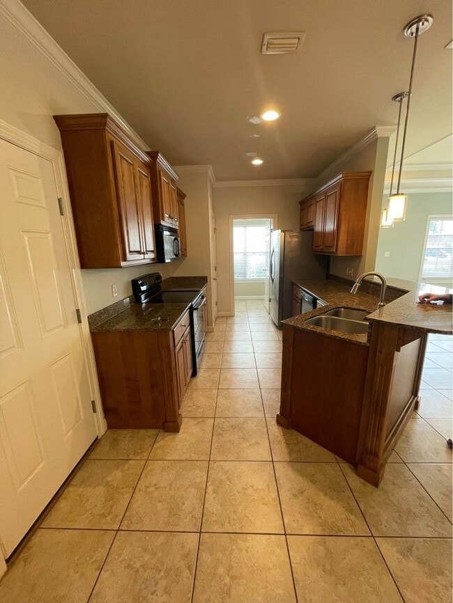 Building Photo - 9375 Sable Ct