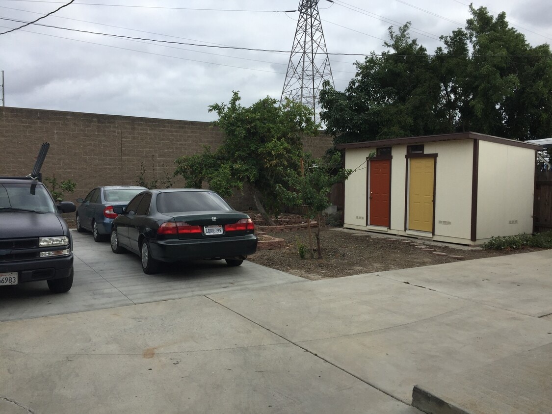 Backyard Storage Shed - 2402 W Arlington St