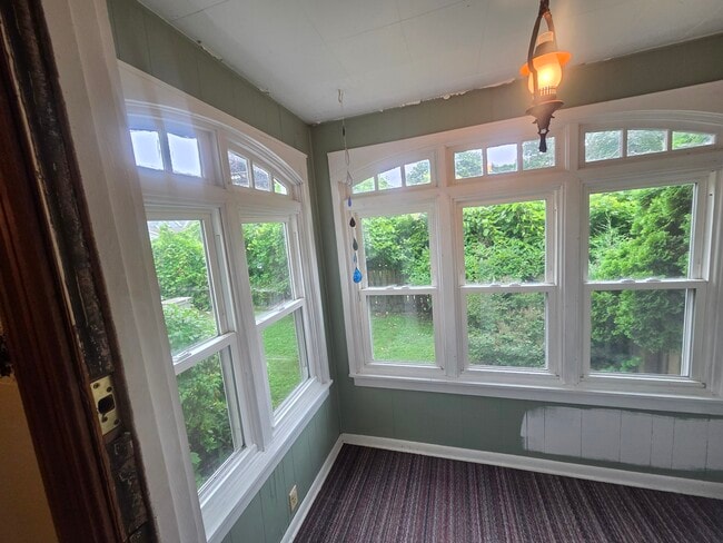 Foto del edificio - 2412 E Ohio Ave