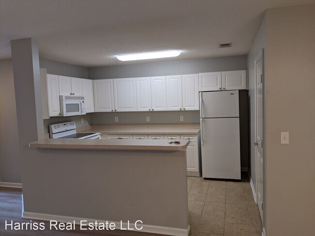 Building Photo - 2 br, 2 bath House - 1007 Bridgeport Way