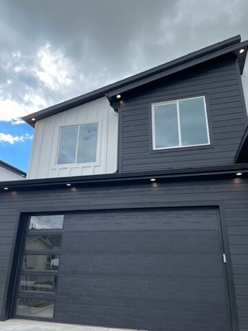 Closer look to left side - 867 W Three Pt Ave