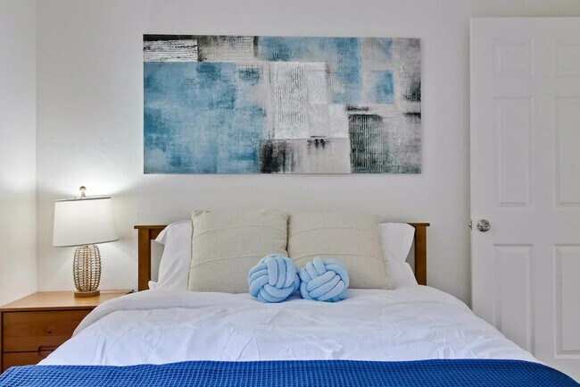 Foto del edificio - 1281 Flora Ave