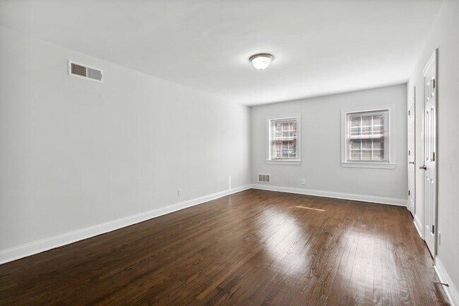 Foto del edificio - Scotland Park Townhomes