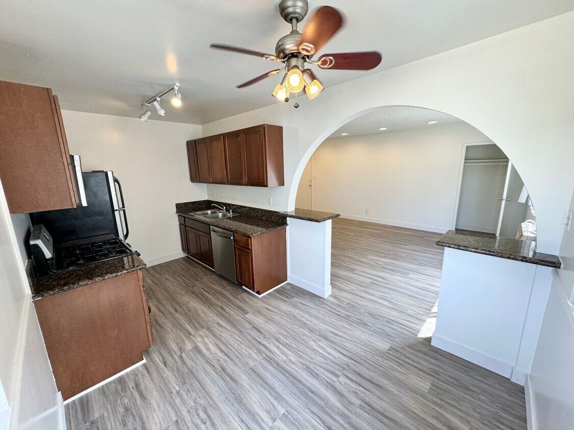 Foto principal - 3631 Midvale Ave