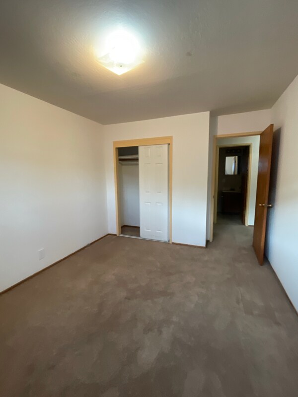 Foto del edificio - 632 Stannage Ave