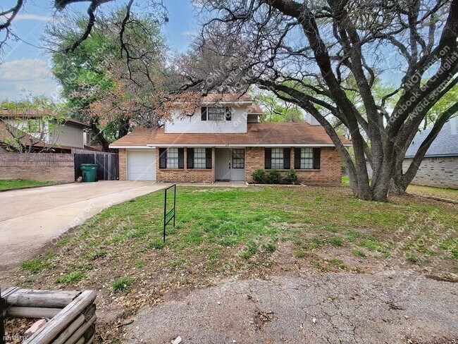 Foto del edificio - 3 br, 2 bath House - 10 Sycamore Ct