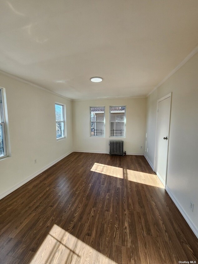 Foto principal - 145-29 Arlington Terrace