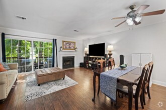 Building Photo - 3371 Spring Harbour Dr