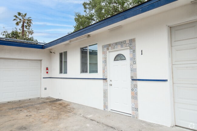Building Photo - 1344 W 11th Ave