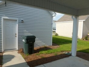 Building Photo - 865 Barn Owl Ct