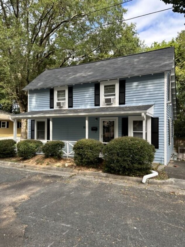 Primary Photo - Historic Renovated Home near Downtown Durh...