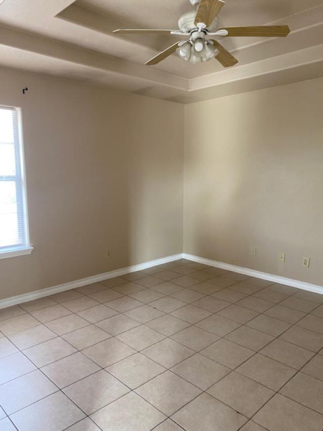 Foto del edificio - 3501 McDonell Ave