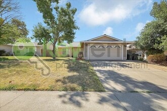 Building Photo - 8645 Meandering Way