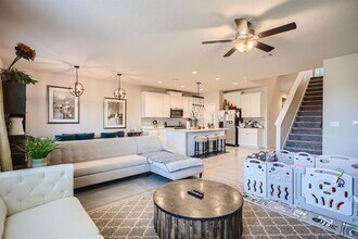 Building Photo - 11804 Saddle Rock Dr