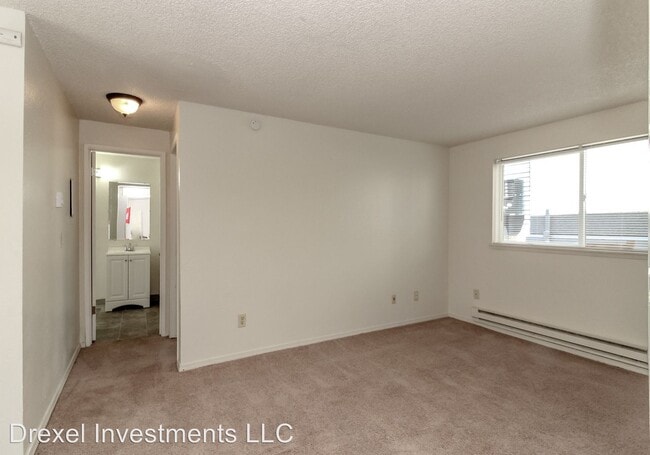 Building Photo - 9038 9th Ave SW