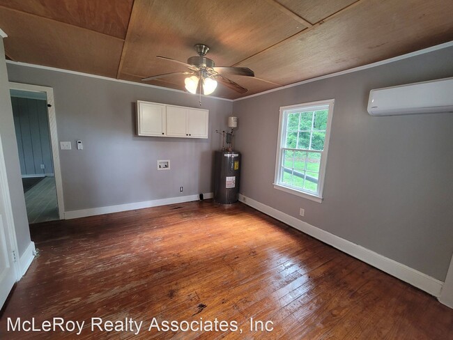 Foto del edificio - 4 br, 2 bath House - 7488 US Hwy 19