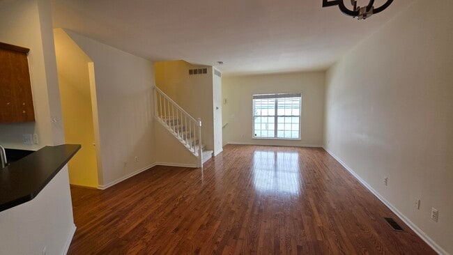 Foto del edificio - 1547 Cass Lake Rd