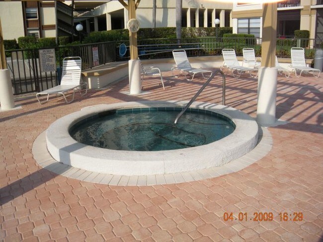 Foto del edificio - 6279 Sun Blvd