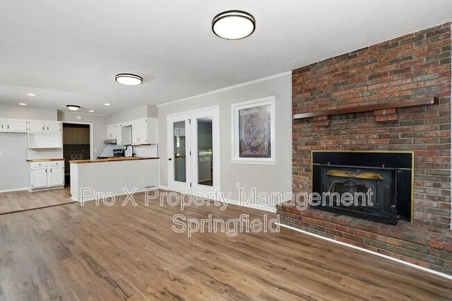 Building Photo - 972 N Boston Ln