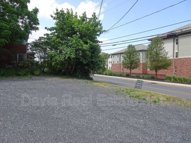 Foto del edificio - 155 N Fairview St