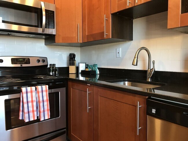 Foto del edificio - Modern Kenmore Brownstone