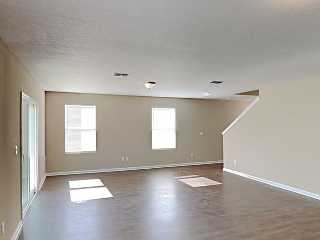 Building Photo - 5295 Walkers Ridge Dr