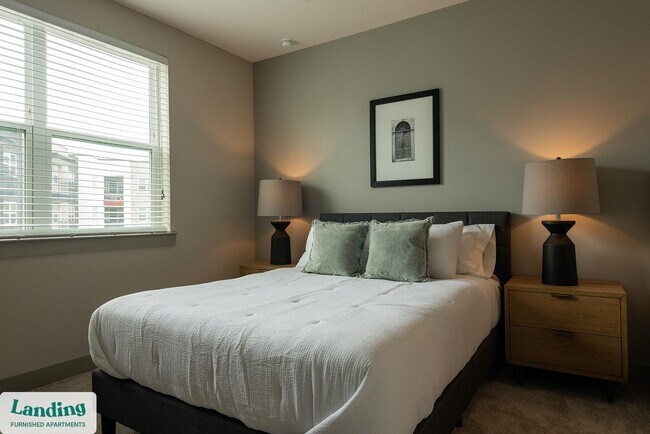 Foto del edificio - 6107 E Riverside Dr