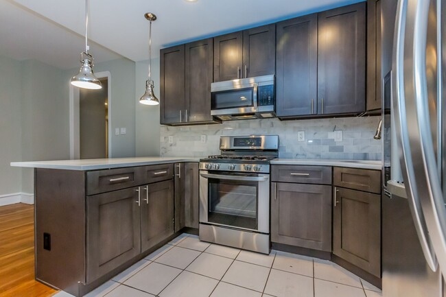 Building Photo - Stonehurst Apartments
