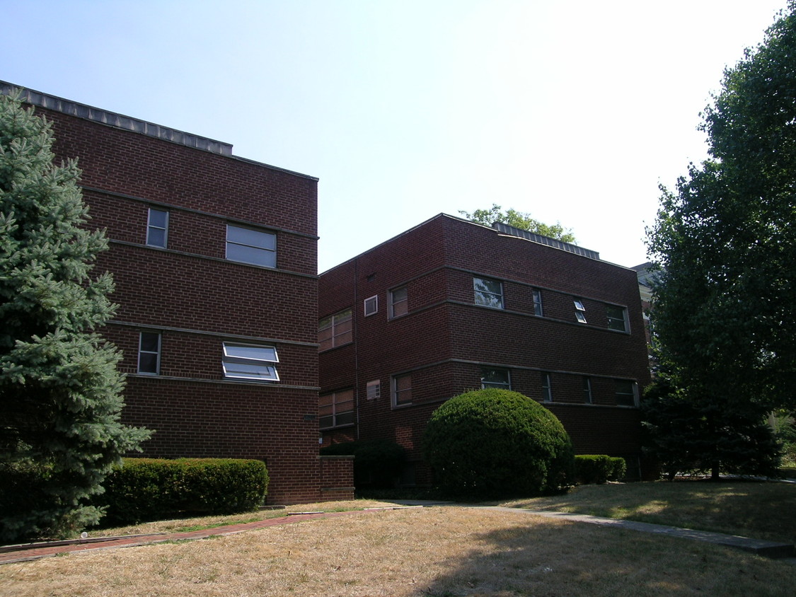 Building Photo - Ludlow 922-926