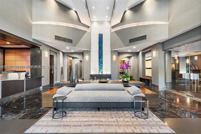 Foto del edificio - 9401 Collins Ave