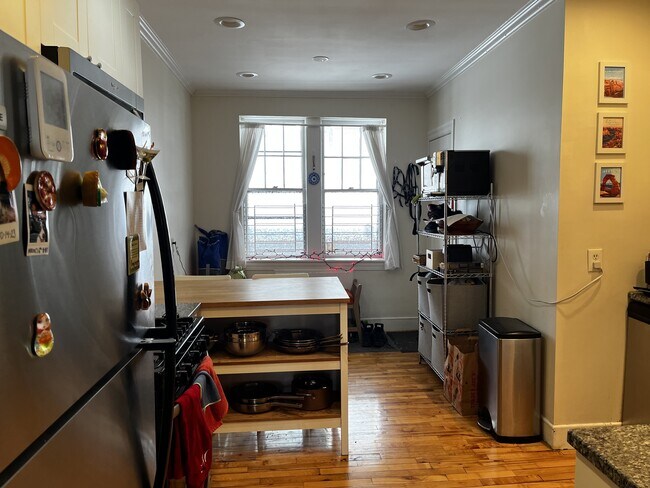 Building Photo - 280 Corey Rd