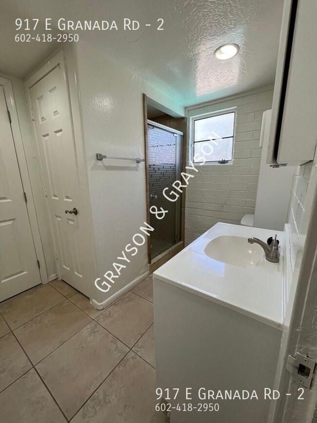 Photo - 917 E Granada Rd Apartment